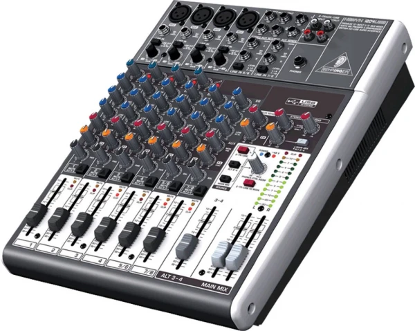 Аналоговый микшер Behringer 1204USB