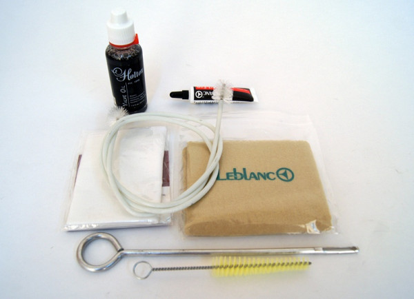 Набор для ухода за трубой-корнетом Leblanc 3106TC