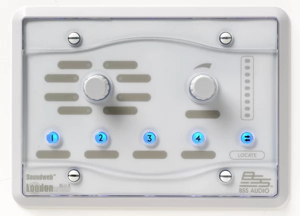 BSS BLU8-WHT программируемая настенная панель управления серии BLU