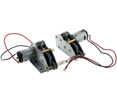 Редуктор левый и правый для танка КВ-1 с подшипниками и Моторами (цинк)